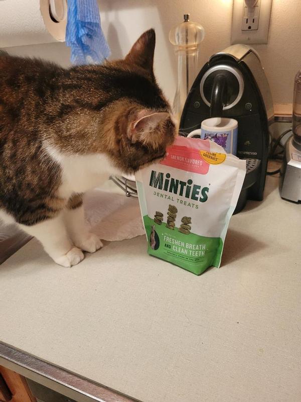 HMM, HOW CAN I OPEN THIS PACKAGE?