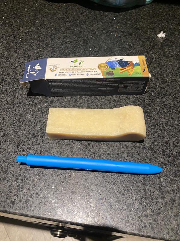 Medium size in relation to a pen