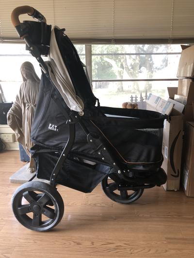 Pet gear clearance at3 dog stroller