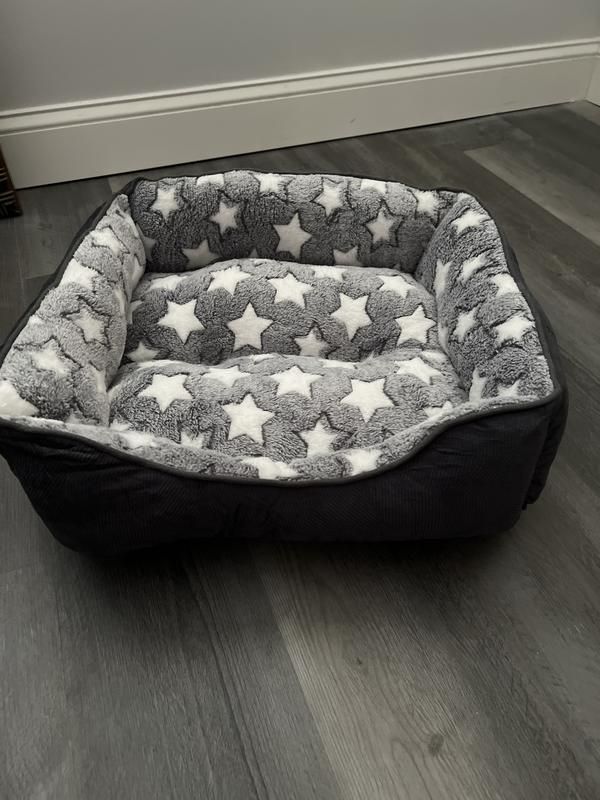 Very luxurious, deep bedding