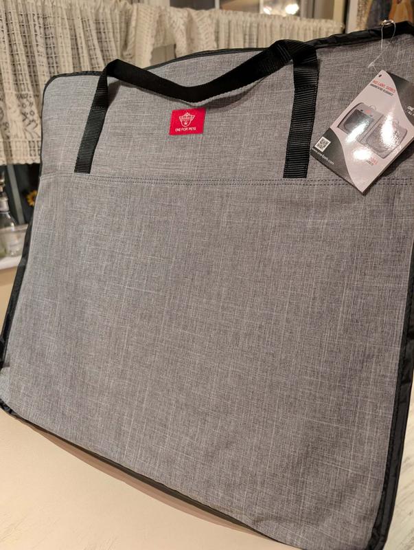 Kennel in zippered cover