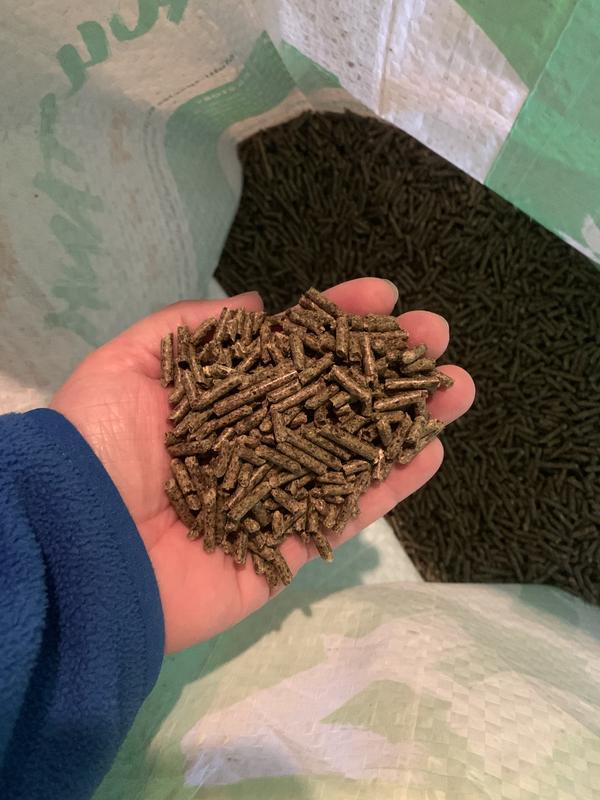 SUNGLO Full Tank Pelleted Show Animal Cattle, Sheep, & Goat Supplement