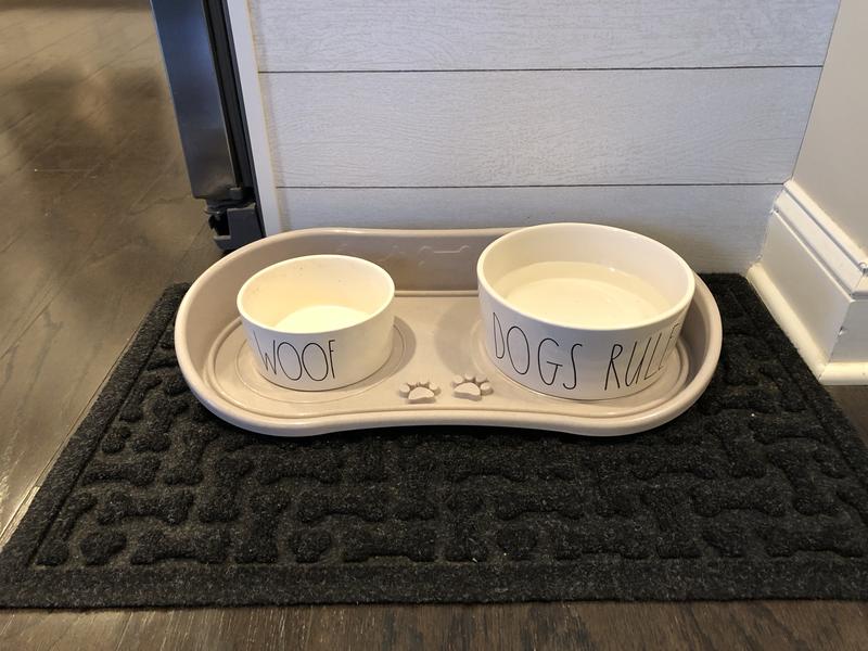 PET PARADE Non-Skid Dog Bowl Tray 