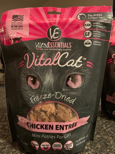 Vital essentials hotsell cat food reviews