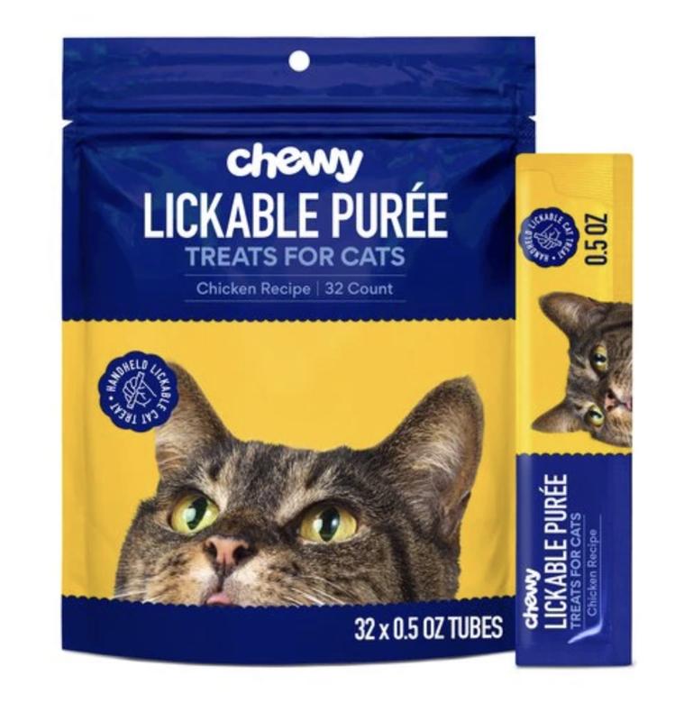 Bag and tube of lockable purée out of box
