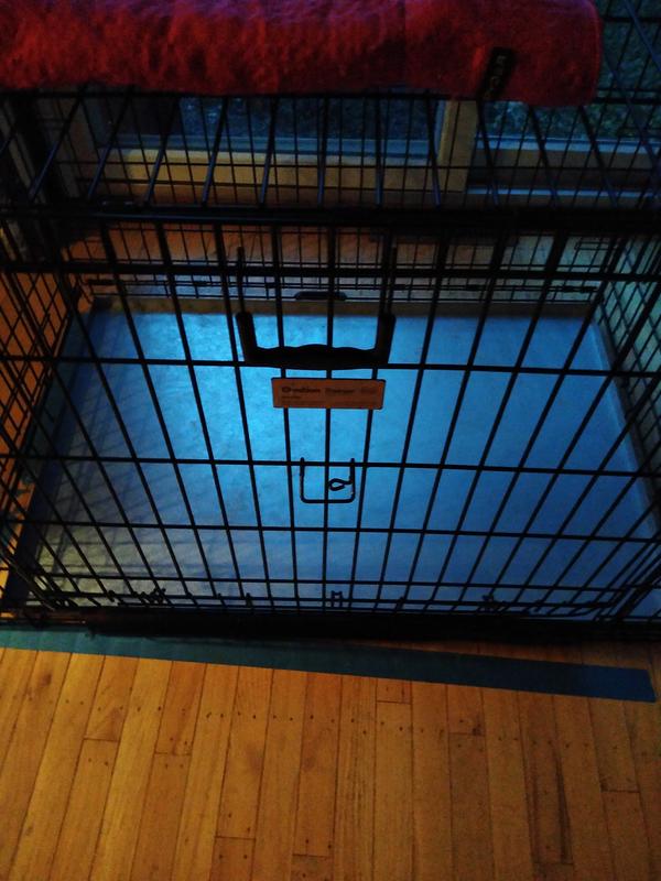 Replacement crate tray