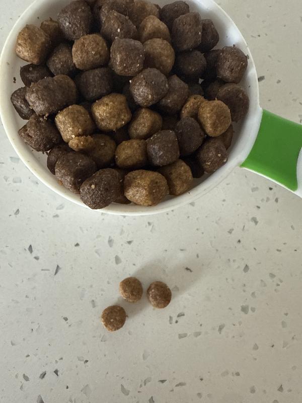 the pebbles are bigger and the smell is pugnant on new look
