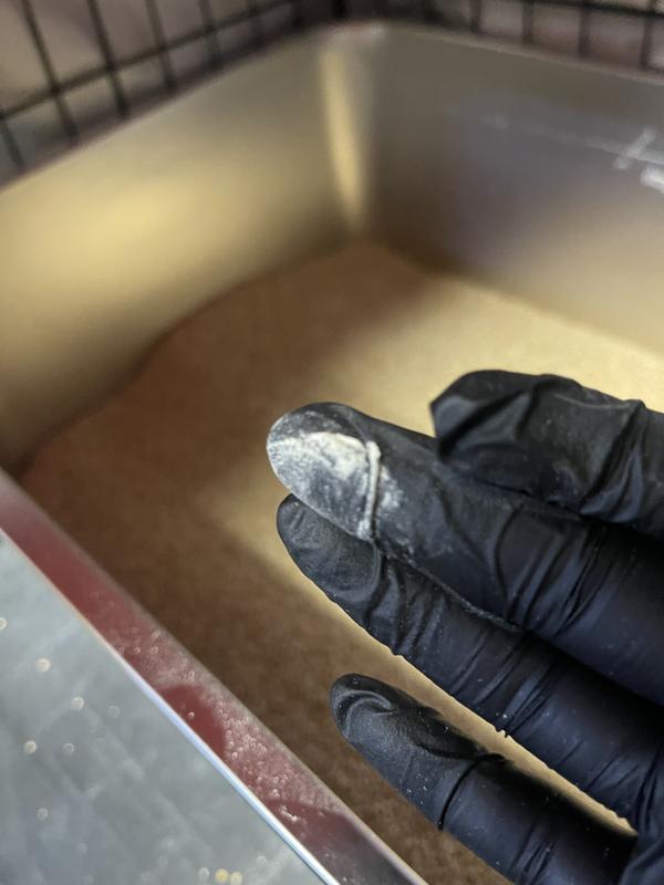 Dust on the side of the pan after pouring