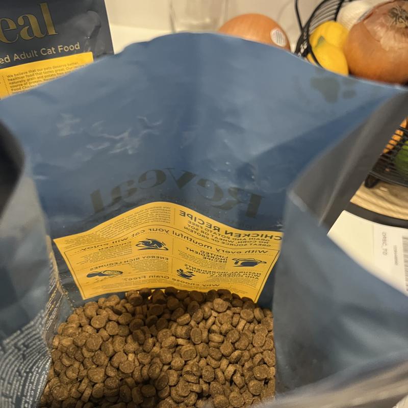 The side with no seal.