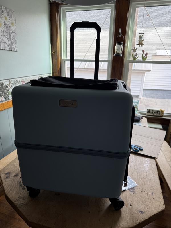 Handle is adjustable for your comfort too