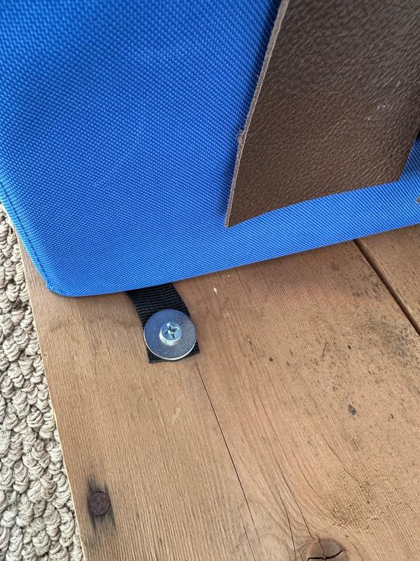 The new securing tabs.