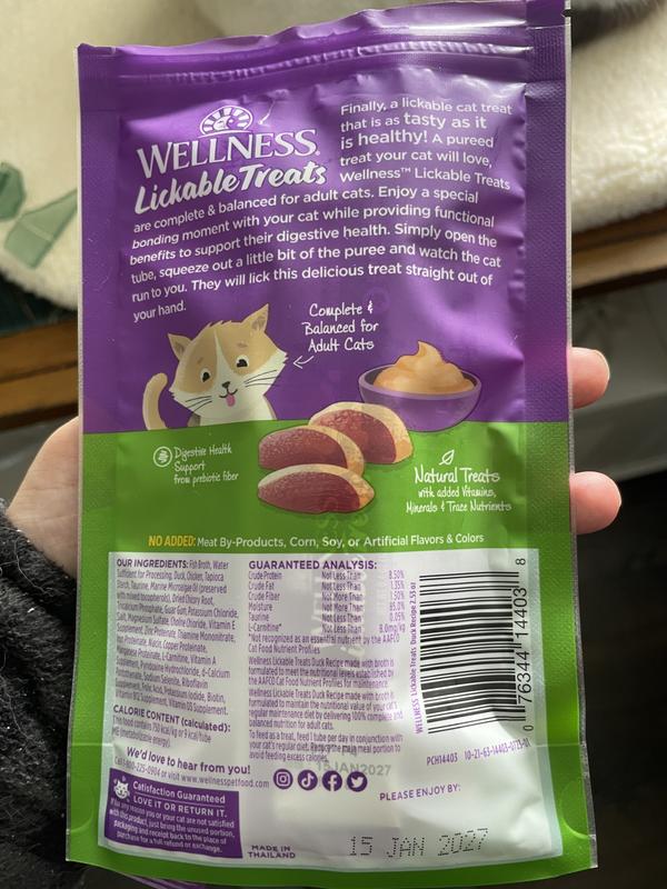 Wellness Lickable Treats Chicken Recipe Natural Cat Treats, 0.4-oz pouch, pack of 6