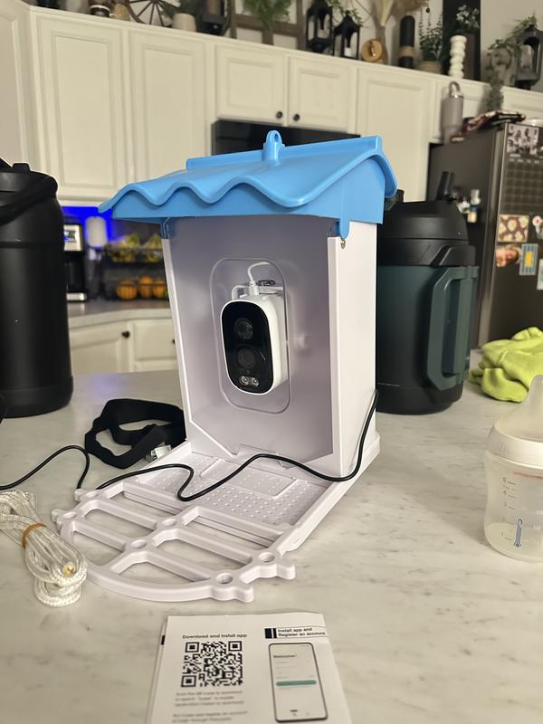 Recording bird house