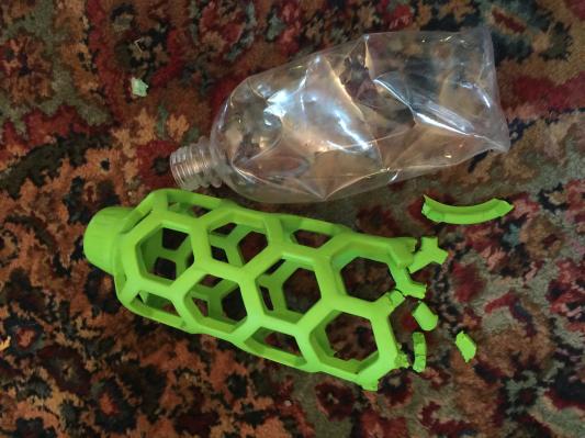 Hol-ee Water Bottle Toy - Clean Run