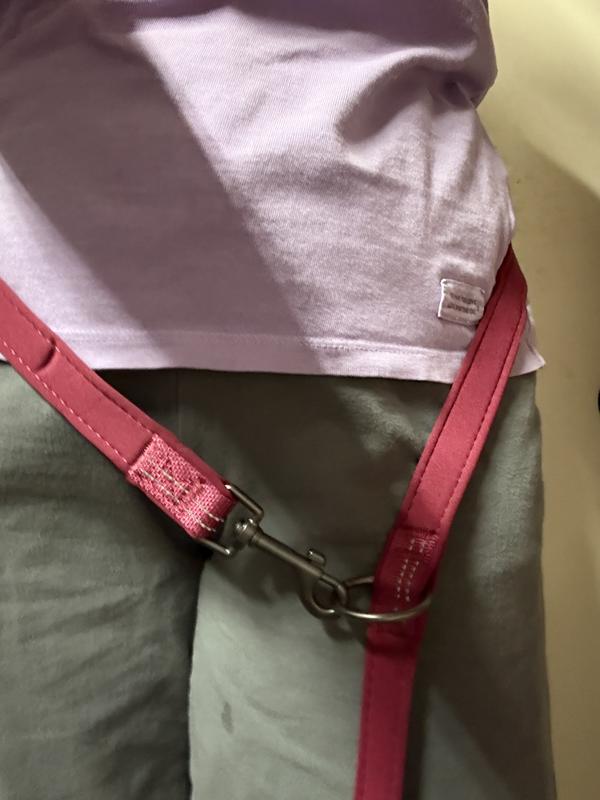 Hands free option one size, too big for me.