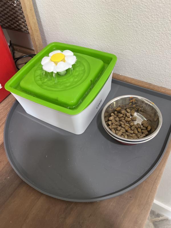 LEASHBOSS Silicone Water Fountain Mat, Gray, Large