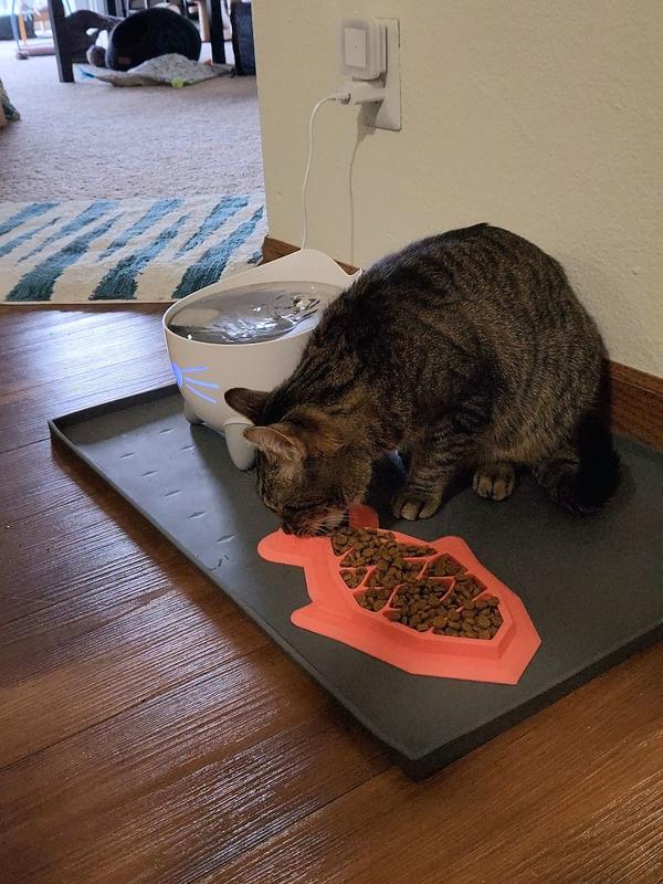  CatGuru Cat Food Mat, Small & Large Pet Food Mat, 100