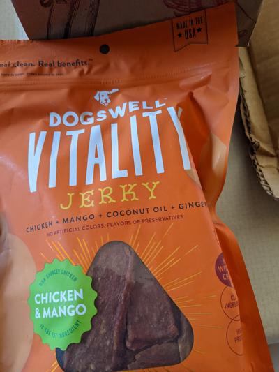 Dogswell vitality shop chicken breast jerky