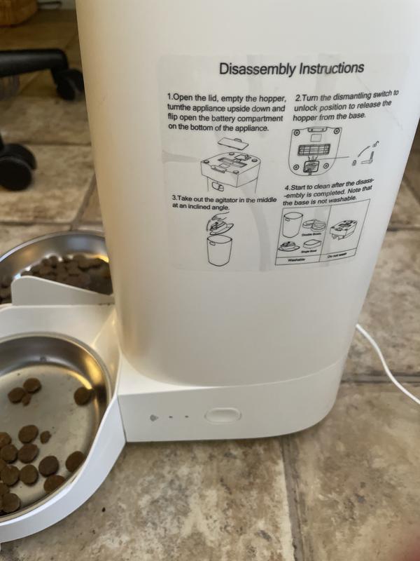 Button you press to manually give food