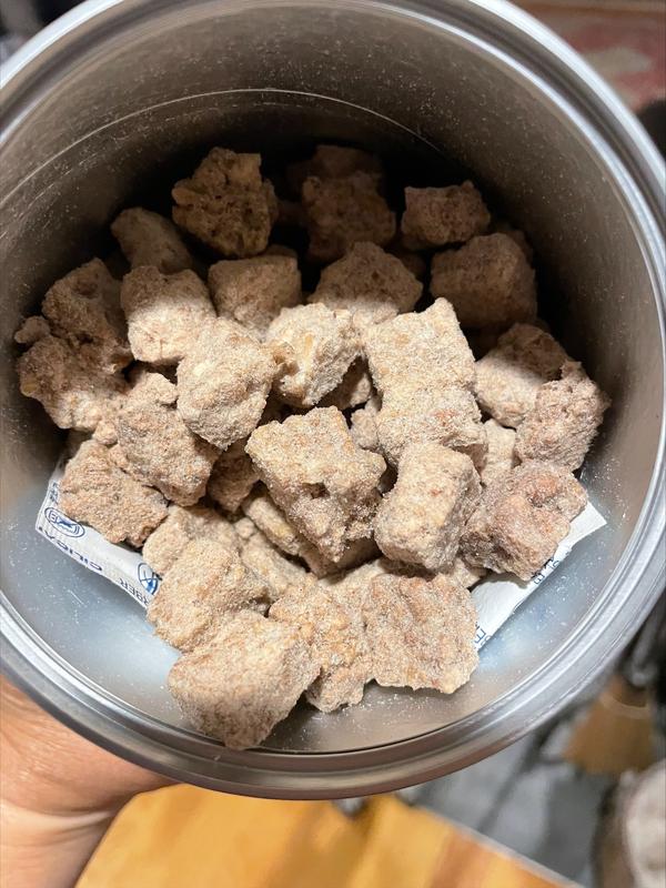 Nice size bites with a powder-like coating