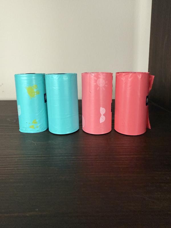 Half of the rolls have a print and half are without the print.