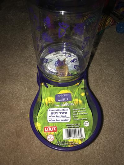 Lixit Feeder/Waterer for Rabbits 