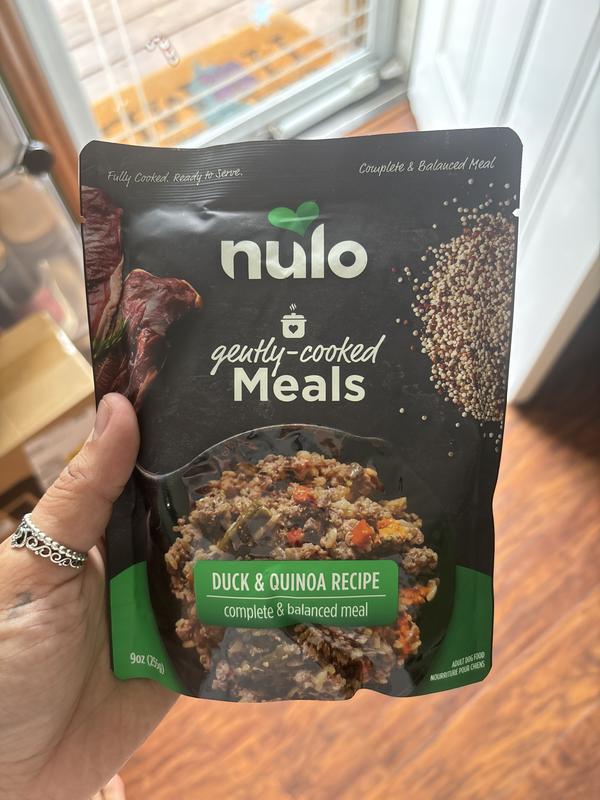 Nulo Gently-Cooked Meals Chicken & Quinoa Recipe Wet Dog Food, 9-oz pouch, case of 8