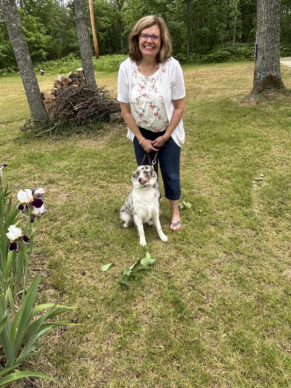 Mabel loves to travel