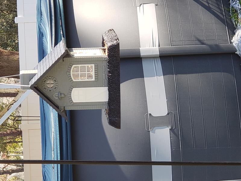 North States Vogelfutterspender „Bayside Cottage“ – Grau, 2,3 Kg Fassungsvermögen, Eichhörnchensicher