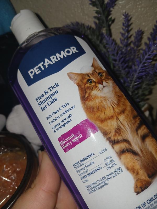 Petarmor flea hot sale shampoo