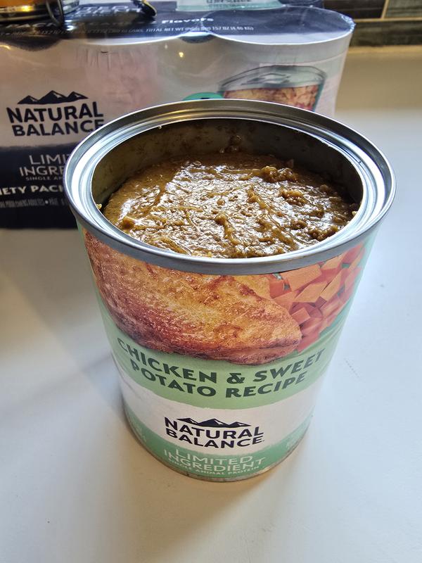 Soft pate consistency of the chicken - easy to mix with dry.