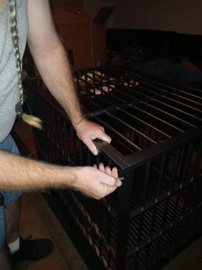 Frisco Ultimate Lightweight Heavy Duty Foldable & Stackable Steel Metal Single Door Dog Crate