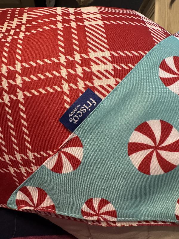 My big boy wearing the bandana, not sure about getting his picture taken 😊 and the other picture shows the two prints on the bandana.