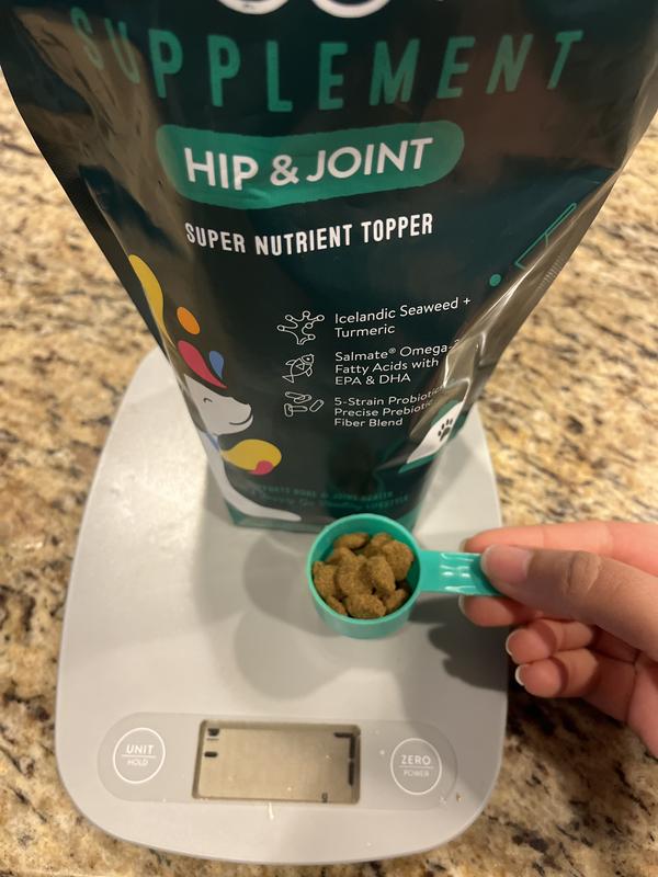 Measuring scoop (scale rounds up)