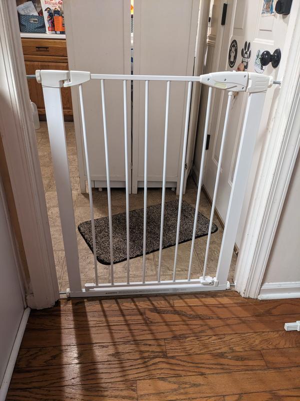 It is the right height and fits the 32 inch opening