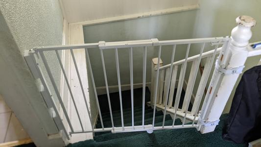 Bannister was 27" tall. Was able to use strap hardware.