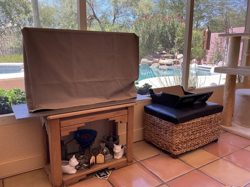 Each kitty cat has one out here in the screened in porch and inside where the air conditioning is they have one each.