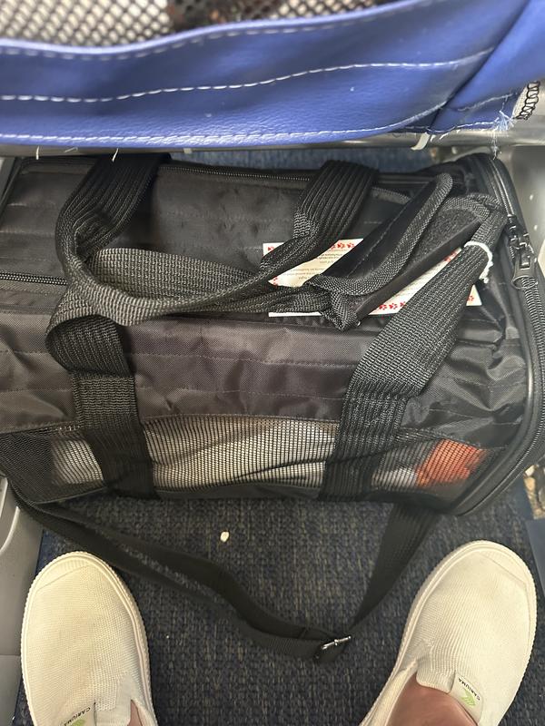 Fits Southwest Airlines regulations and easily sits under seat