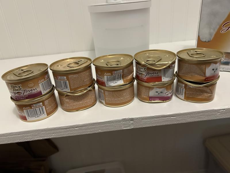 FANCY FEAST Gravy Lovers Poultry Beef Feast Variety Pack Canned