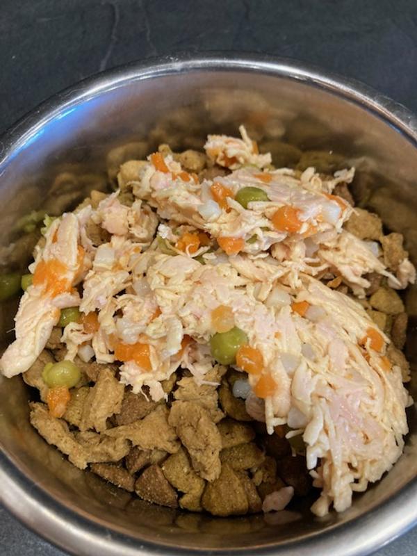 Looks like yummy chicken and veggies