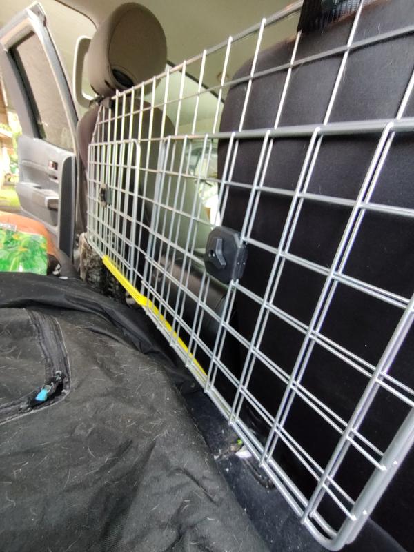 JUMBL PETS HeavyDuty Adjustable Car & SUV Dog Barrier