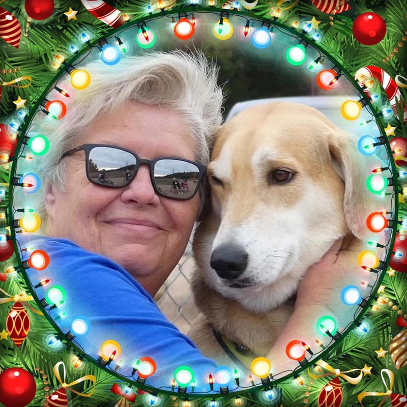 Lincoln, my American Foxhound ESA and me LOVE Chewy and their employees!