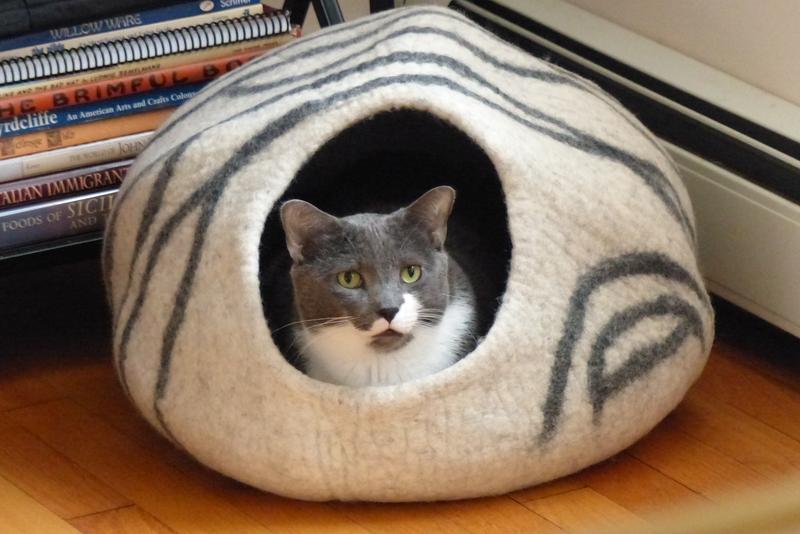 Meowfia premium felt shop cat cave bed