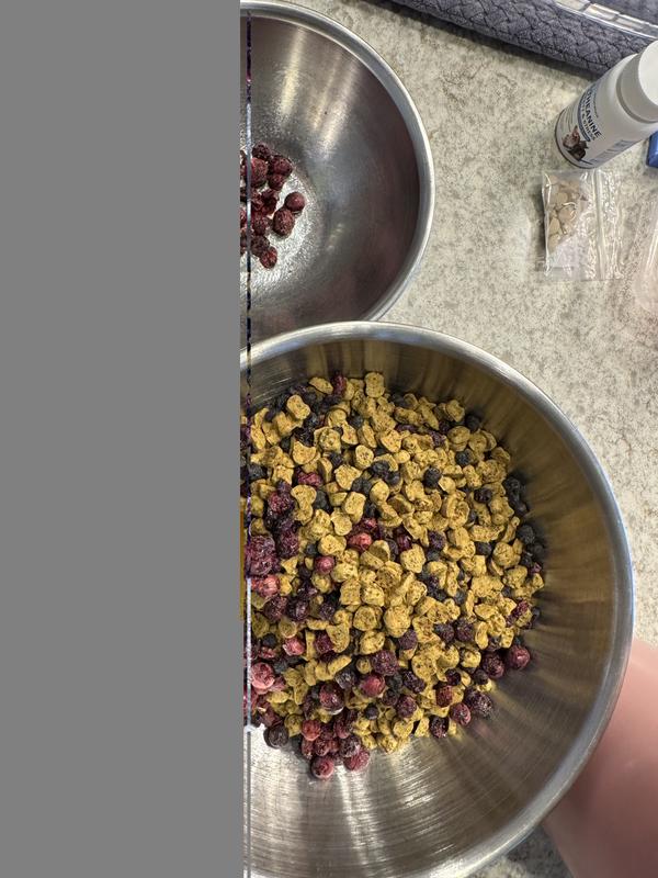 Lots of cranberries, pre-sorted