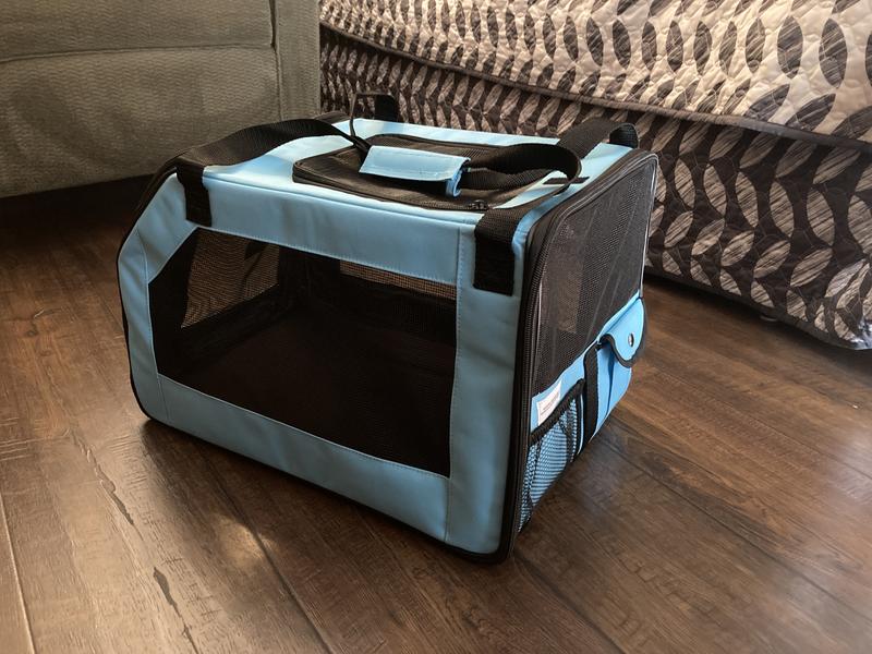 Pet Gear Signature Pet Carrier & Car Seat