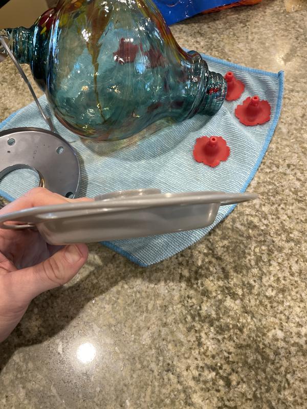 Bent plastic ‘perch’