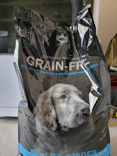 Diamond grain free outlet whitefish dog food