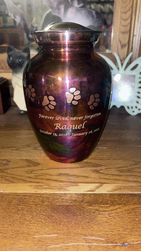 Absolutely perfect urn