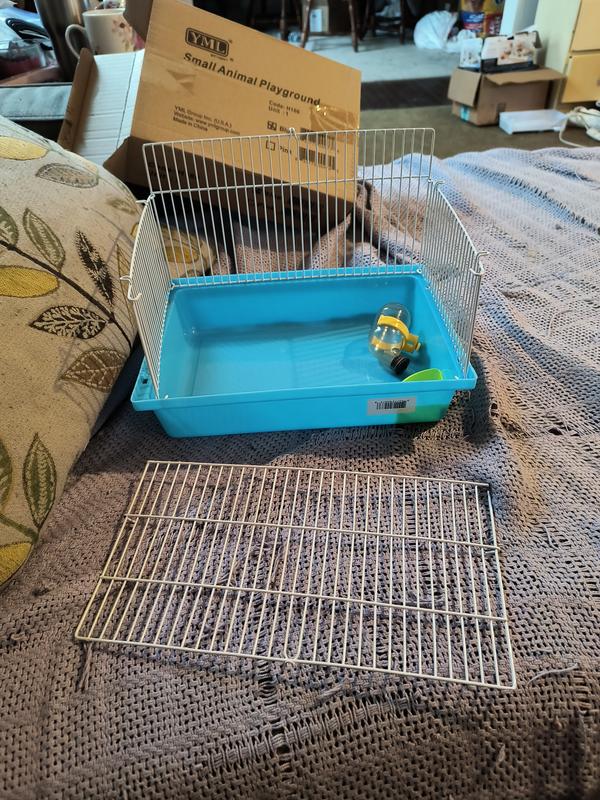 I'm not sure how well you can see the side that's not connected due to being bent.