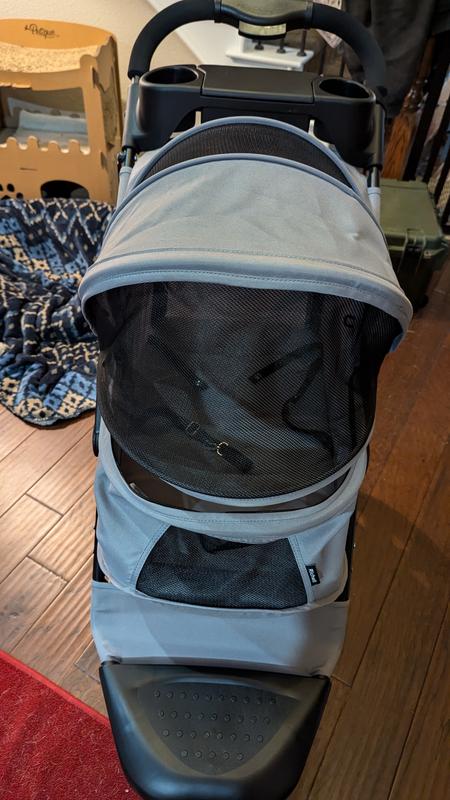 Can secure pet completely but with good ventilation